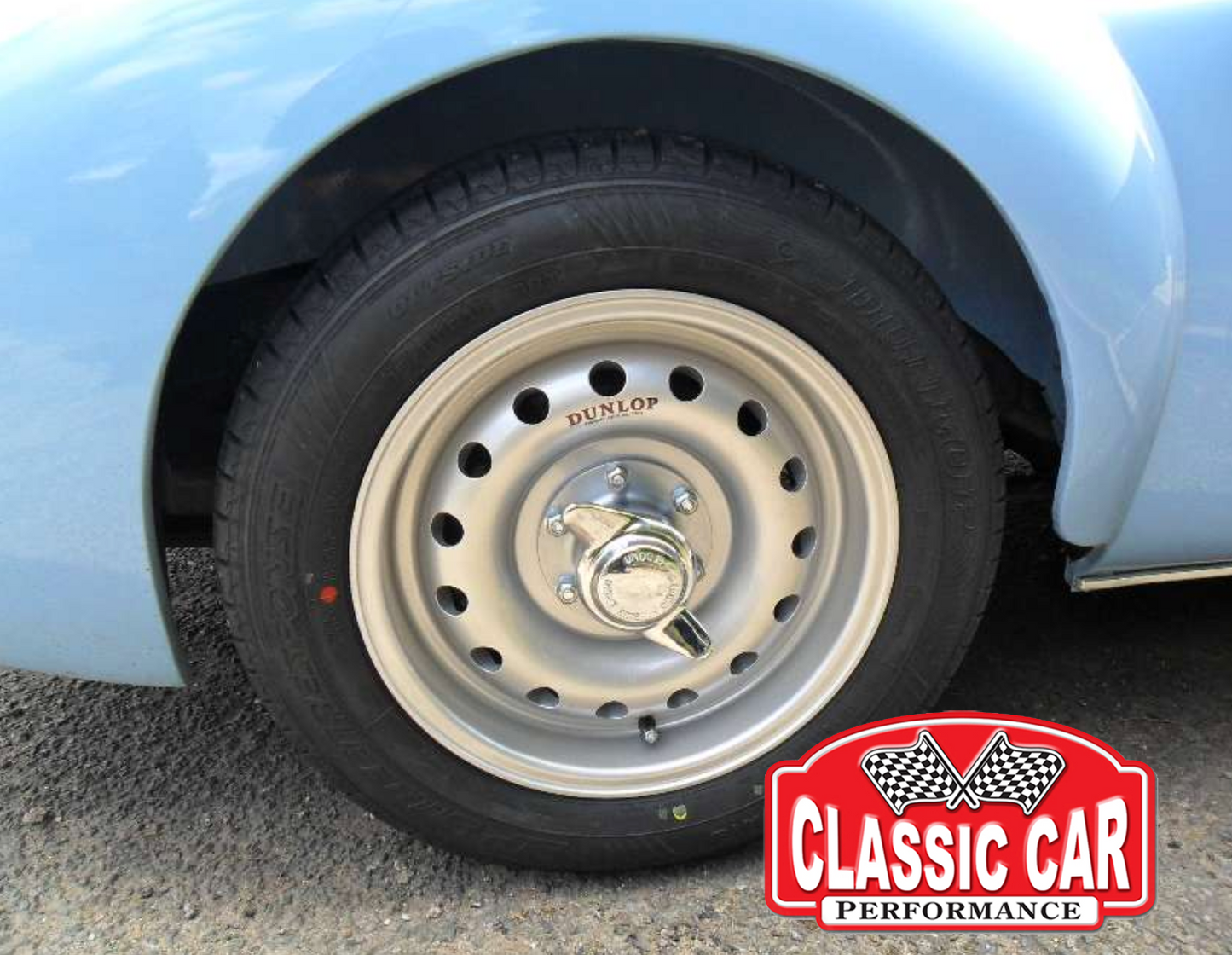 15x5.5" Dunlop D-Type Alloy Wheel - 42mm